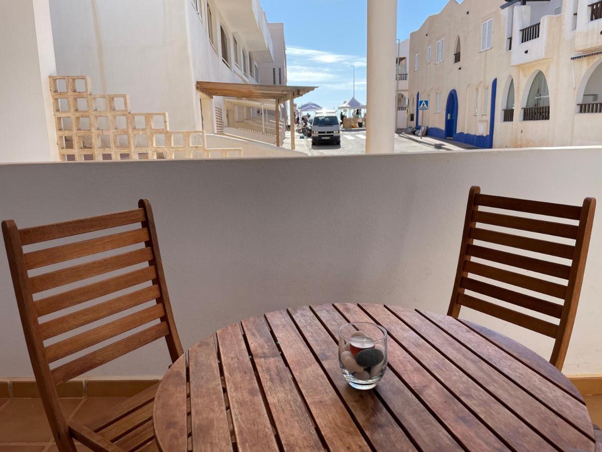Apartamento De 3 Dormitorios A 60 M De La Playa En La Isleta, Cabo De Gata Ла-Ислета-дель-Моро Экстерьер фото