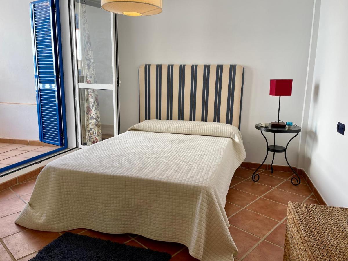 Apartamento De 3 Dormitorios A 60 M De La Playa En La Isleta, Cabo De Gata Ла-Ислета-дель-Моро Экстерьер фото