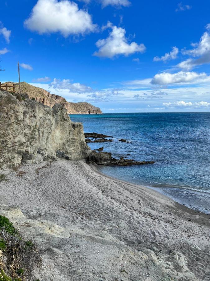 Apartamento De 3 Dormitorios A 60 M De La Playa En La Isleta, Cabo De Gata Ла-Ислета-дель-Моро Экстерьер фото