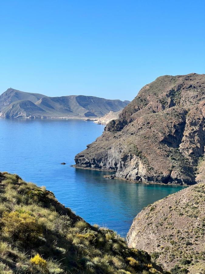 Apartamento De 3 Dormitorios A 60 M De La Playa En La Isleta, Cabo De Gata Ла-Ислета-дель-Моро Экстерьер фото
